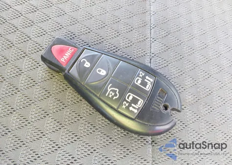 2010 Chrysler Town & Country Touring from USA, damaged, VIN 2A4RR5D17AR252701